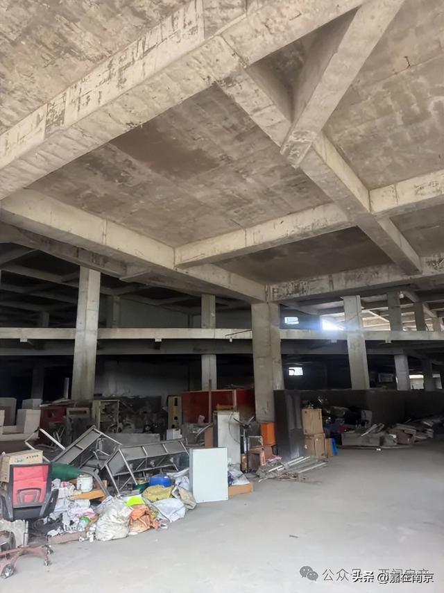 蓝宝石广场内部结构