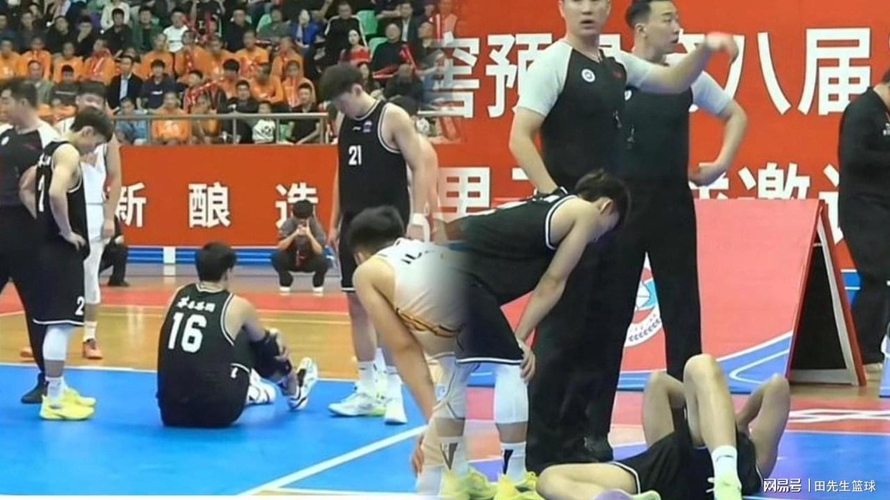 广东男篮新援焦泊乔再受伤，内线危机或加剧？