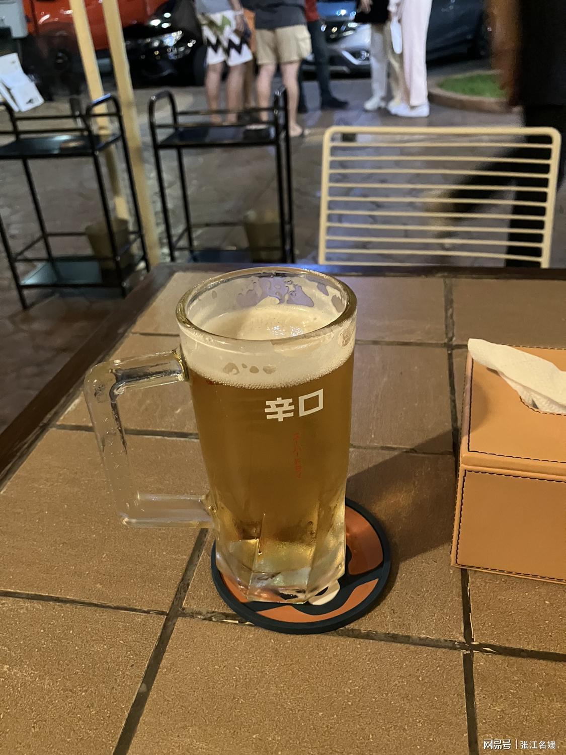 这可是上海啊：繁华背后的现实与反思