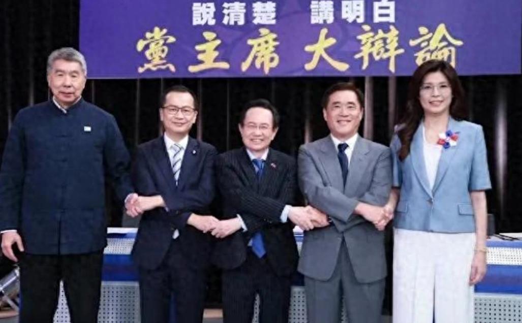 第二场国民党主席辩论：郝龙斌“不舔共”言论引争议，郑丽文张亚中激辩