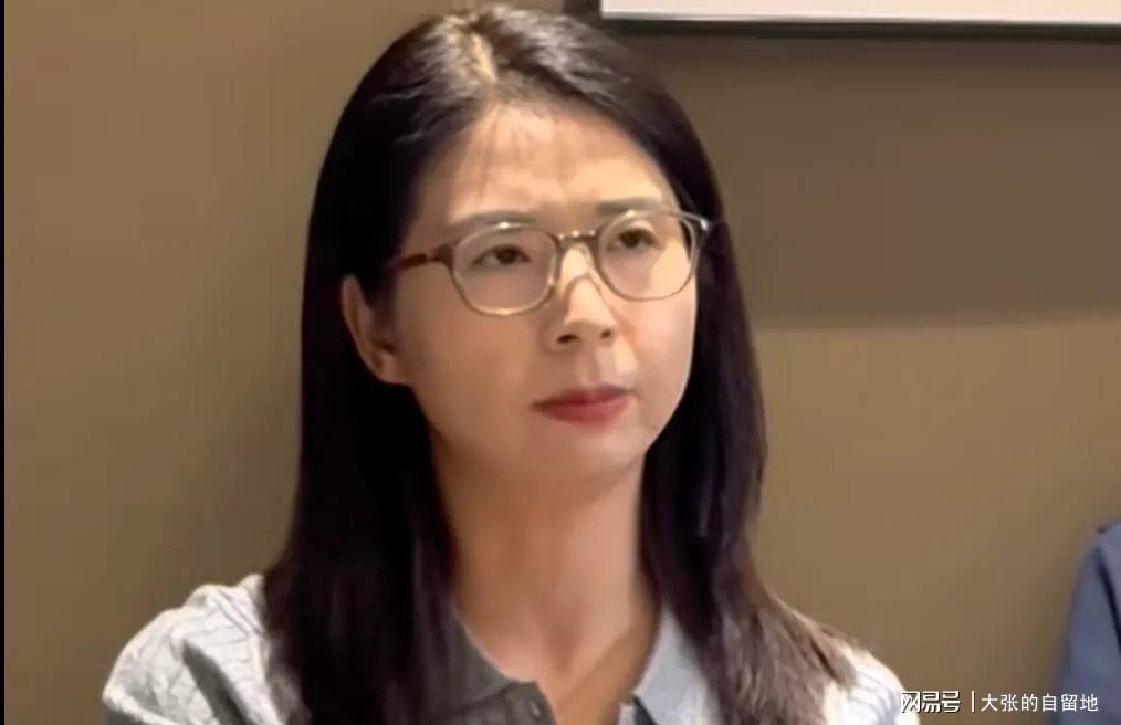崔丽丽回应性侵传闻：网络质疑背后的真相