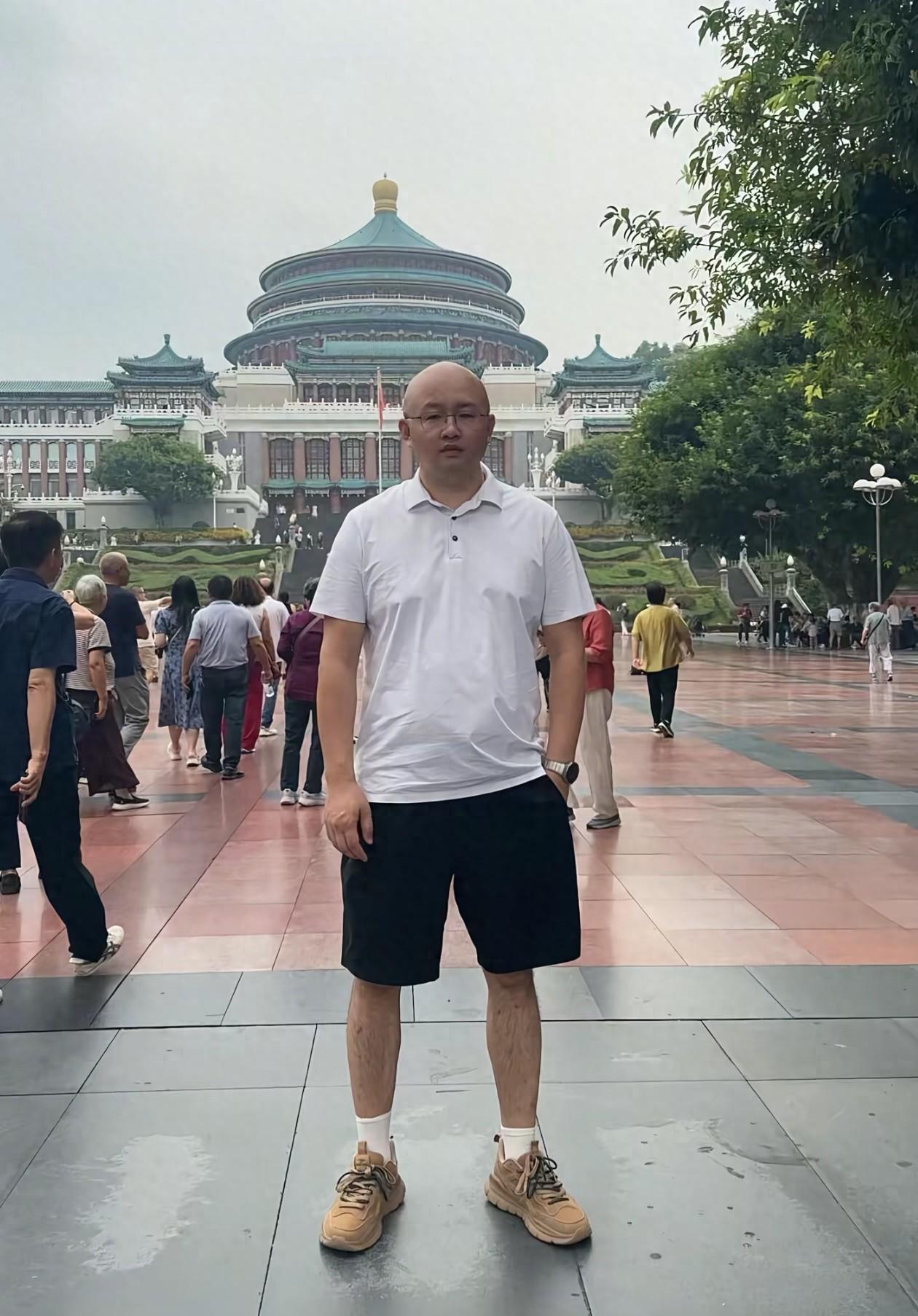 江苏企业家季晨阳车祸离世，家庭事业双丰收却突遭变故