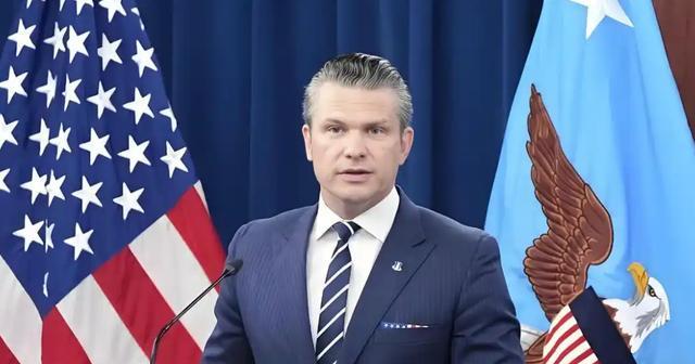 美军将领连夜回国，他们没等到战争命令，只为完成一场效忠表演
