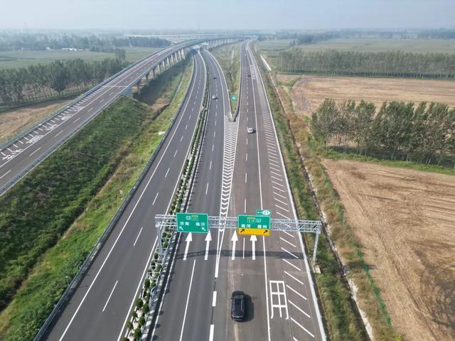高青至商河高速公路高青段通车现场