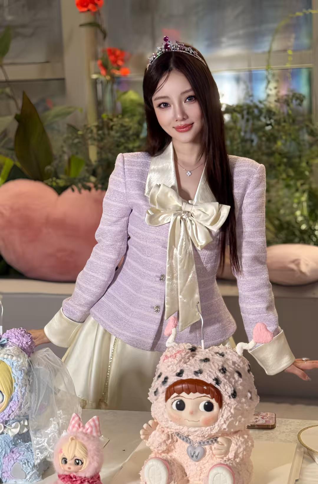 李小璐43岁生日派对星光熠熠，董璇杜华等好友齐聚庆生