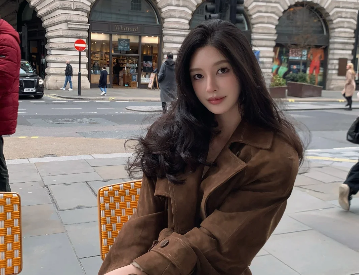王思聪再爆女网红黑料引热议，网友质疑其动机不纯