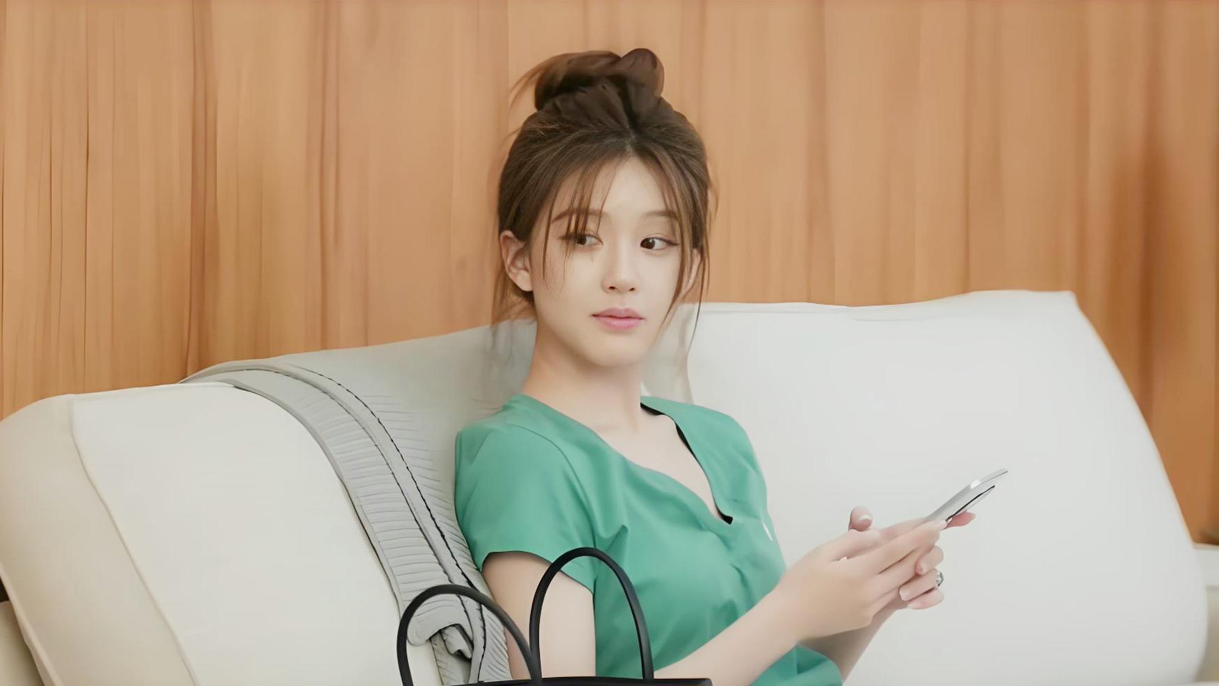 《许我荣耀》剧情解析：许妍与沈皓明的谎言与真相