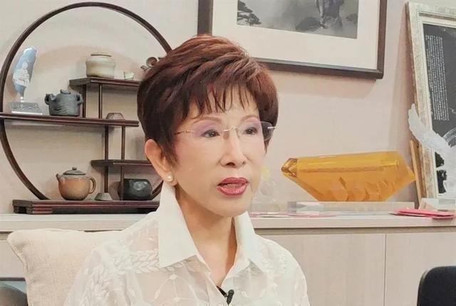 郑丽文崛起引蓝营变局，洪秀柱郝龙斌表态，朱立伦处境尴尬
