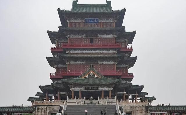 《滕王阁序》背后：鲜为人知的滕王李元婴与历史隐情