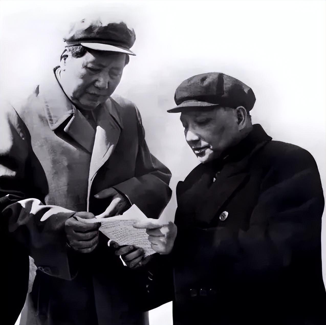 陈毅追悼会上毛主席评价邓小平，周恩来紧急传达背后历史转折