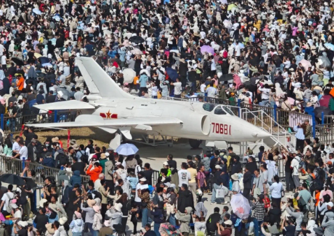美媒曝光中国电磁弹射真相，福建舰技术领先全球引热议