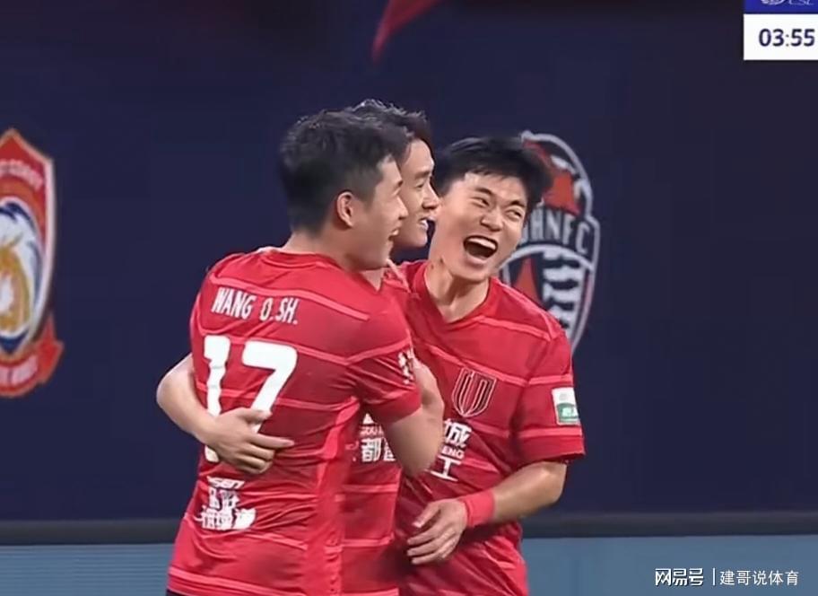 8次转会全成功！韦世豪创中超转会纪录，成鲁能95青训标杆