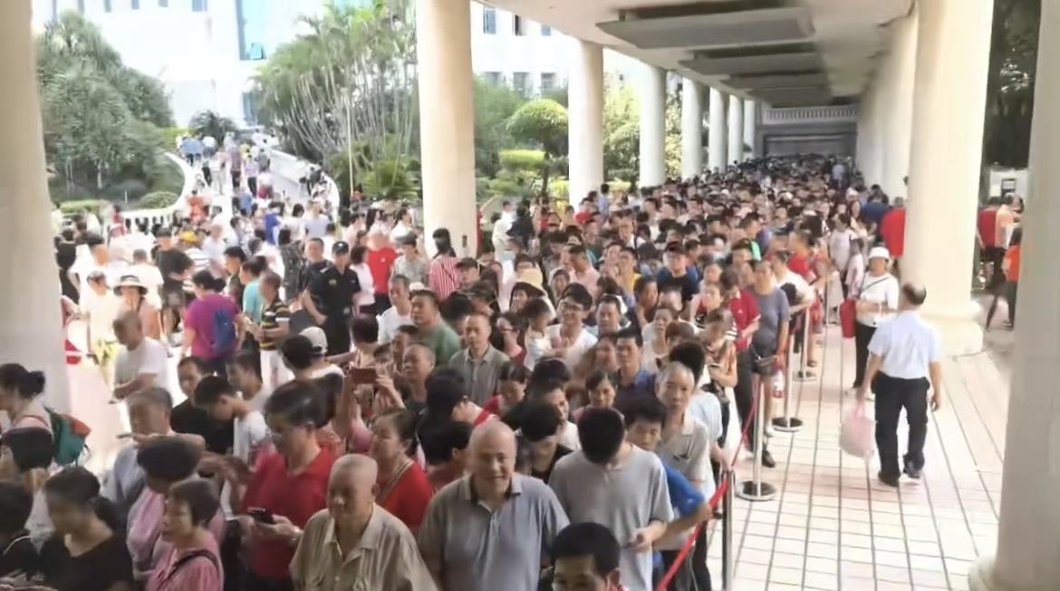 广东顺德机关食堂国庆开放引热潮，1500份套餐2小时售罄