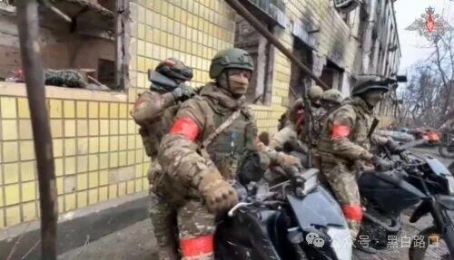 俄罗斯骑兵重返战场：摩托车之后的新战术？