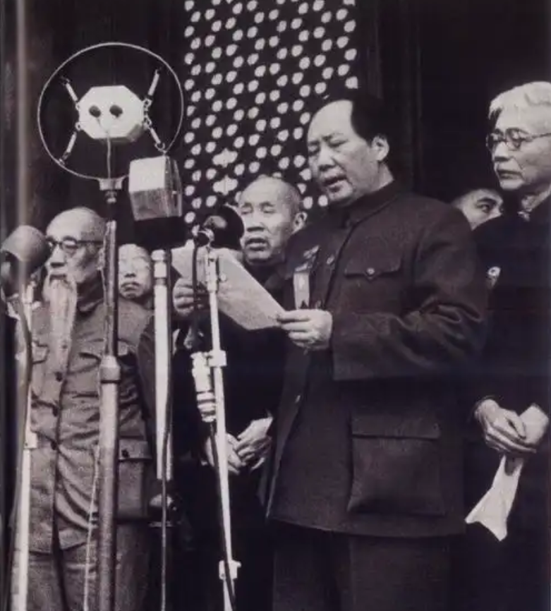 1950年代剿匪纪实：全国肃清匪患与地主恶霸清算真相