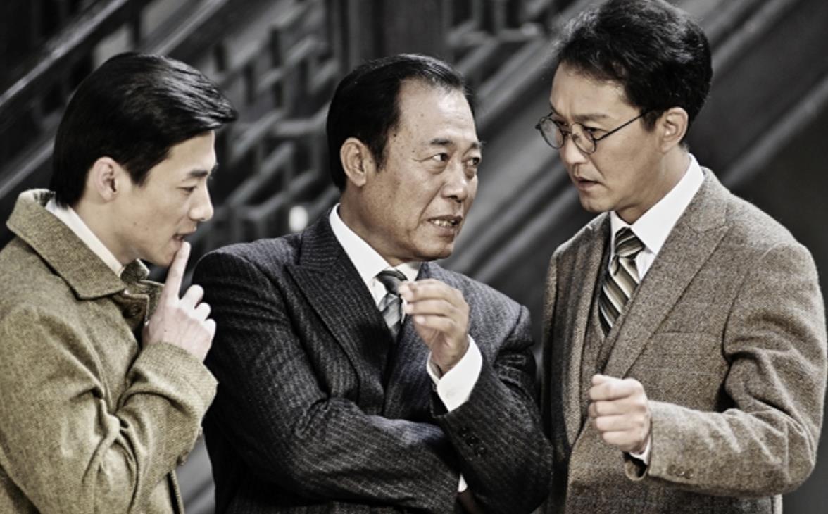 央视谍战剧《沉默的荣耀》爆火！吴越演技惊艳，49岁曾黎成最大惊喜