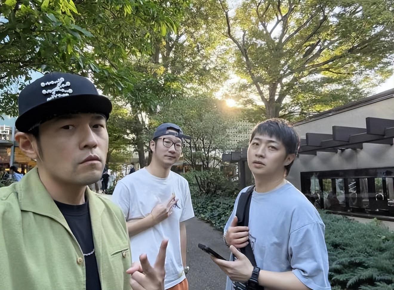 周杰伦代官山重游引热议：旧地新景，与昆凌甜蜜互动