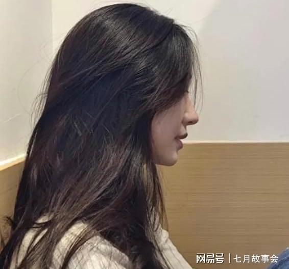 郑丽丽发现误入闺蜜家