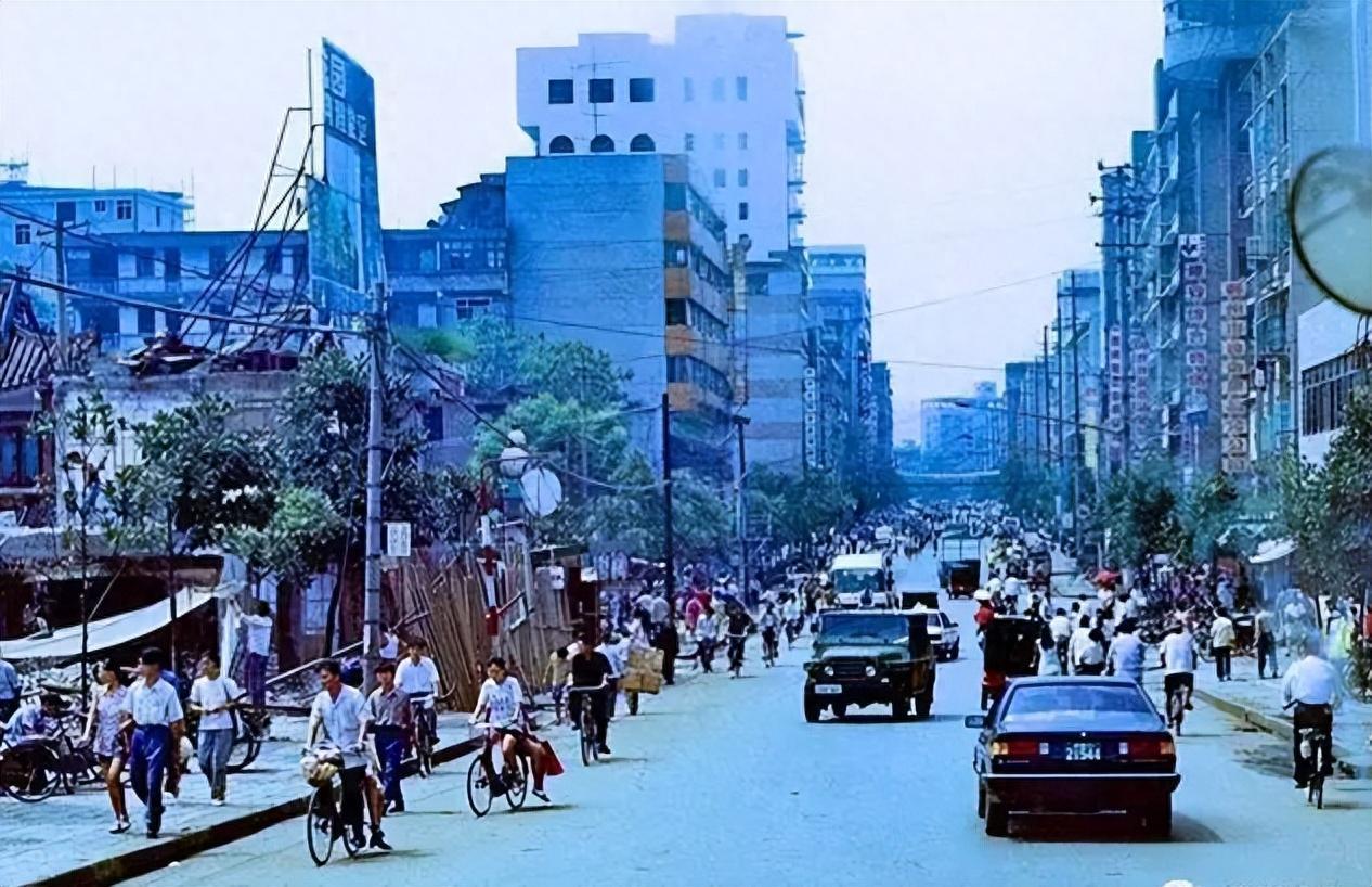 35年经济变迁：中法GDP与人均收入对比及现状分析