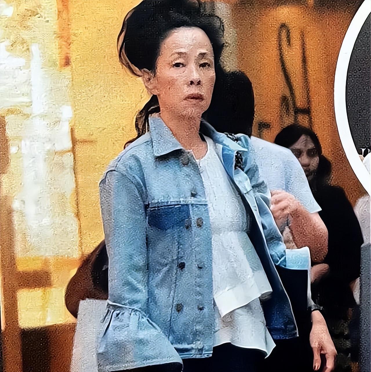陈荟莲独立