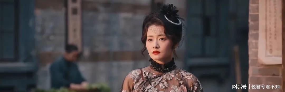 《灼灼韶华》：价值观迥异，韶华与二妞为何情比金坚？