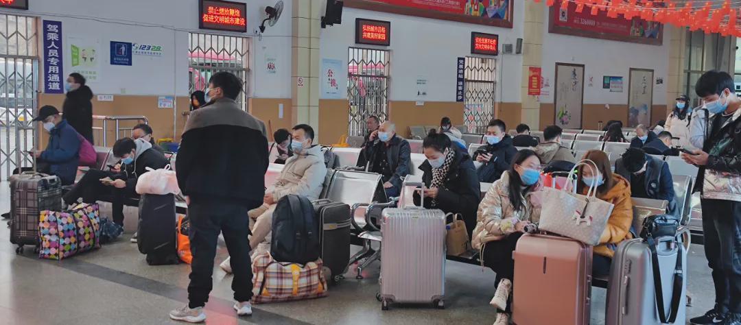 东三省人口流失真相：哈尔滨跌破千万，年轻人南迁的深层原因