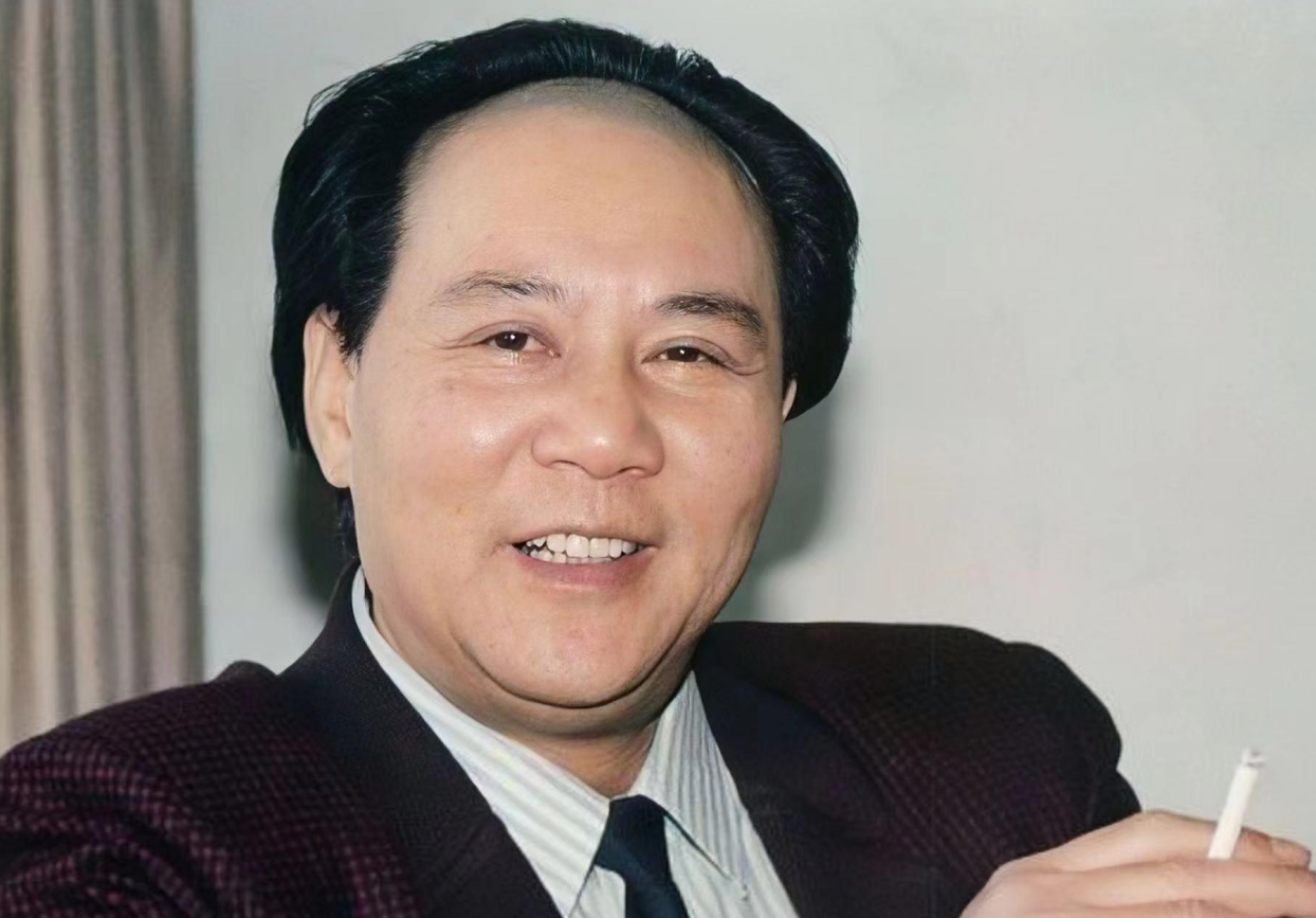 1992年古月参演《毛泽东的故事》：杨白冰特批套拍破常规