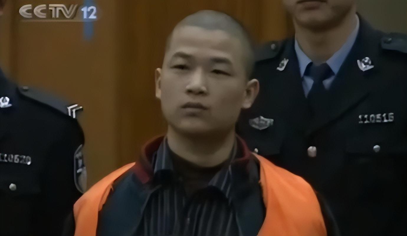 男子偷电缆后袭警抛尸，逃亡4日终被判死刑