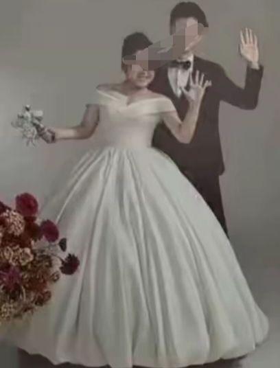 新郎婚礼跳河后续：7年恋情订婚照现隐情，新娘未来何去何从