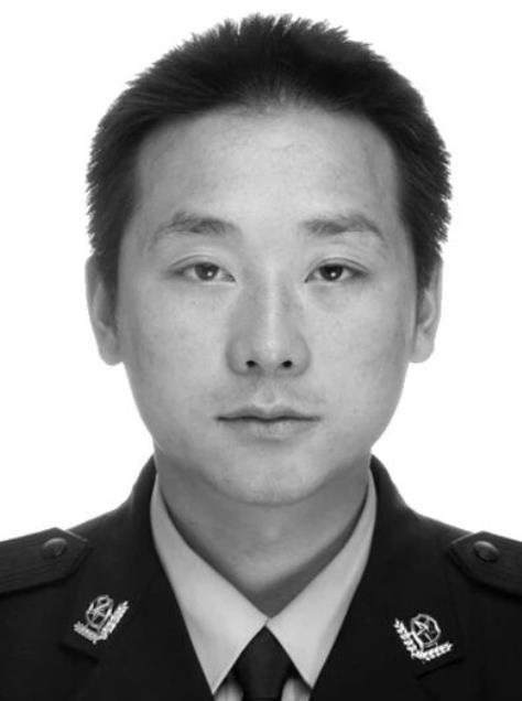 四川屏山公安局副局长李虎办案坠江殉职，遗体已找到，女儿年仅6岁