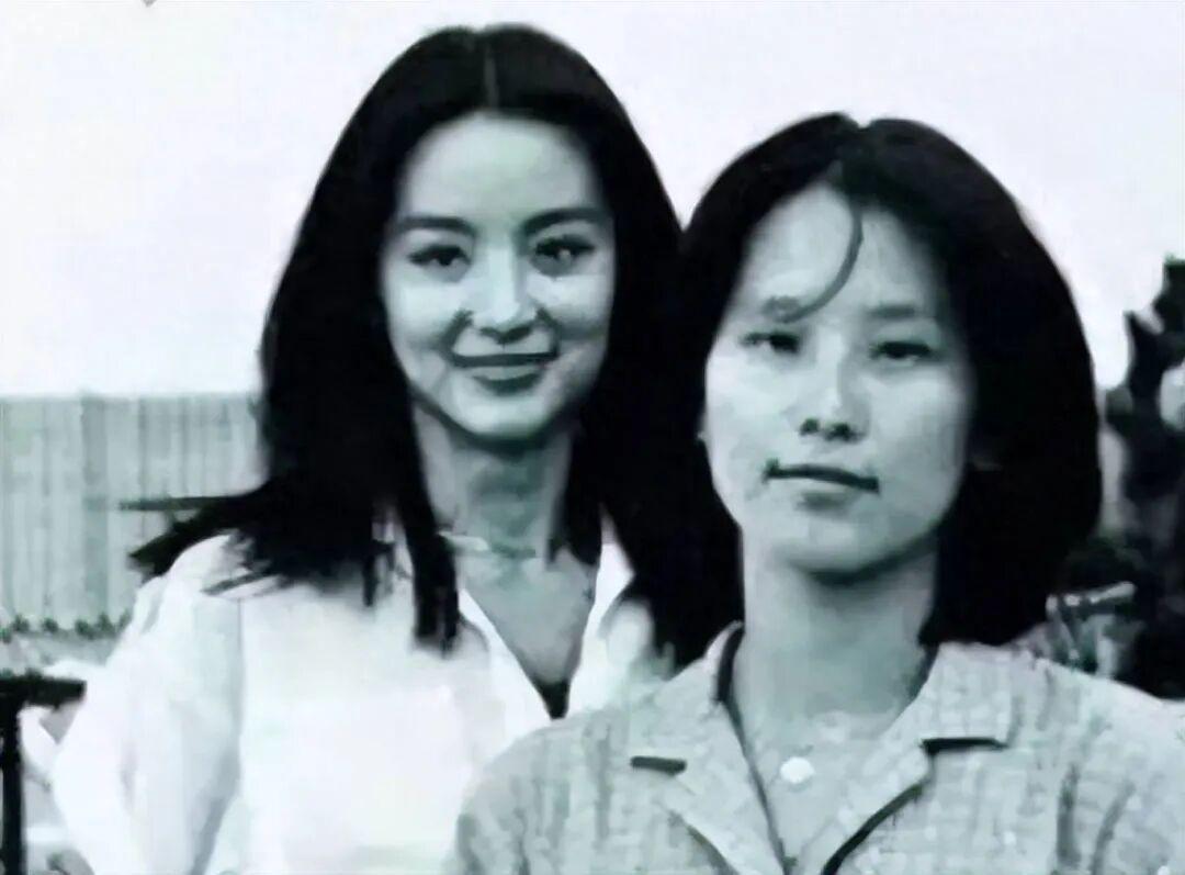 基因果然是玄学，女儿美上天儿子是咋了？