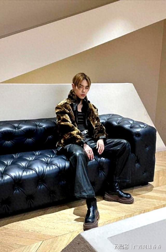 舞蹈新星解晓东成都离世，年仅30岁引行业反思
