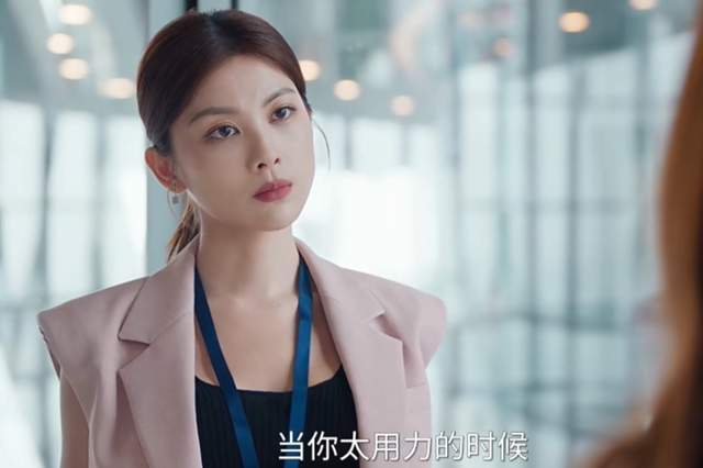 王伊瑶《许我耀眼》孙思唯出圈：憋屈反派如何引爆全网热议？