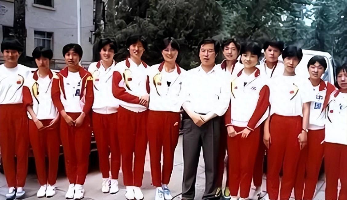 体坛黑幕揭秘：马俊仁逼队员打禁药，藏獒炒作千万天价