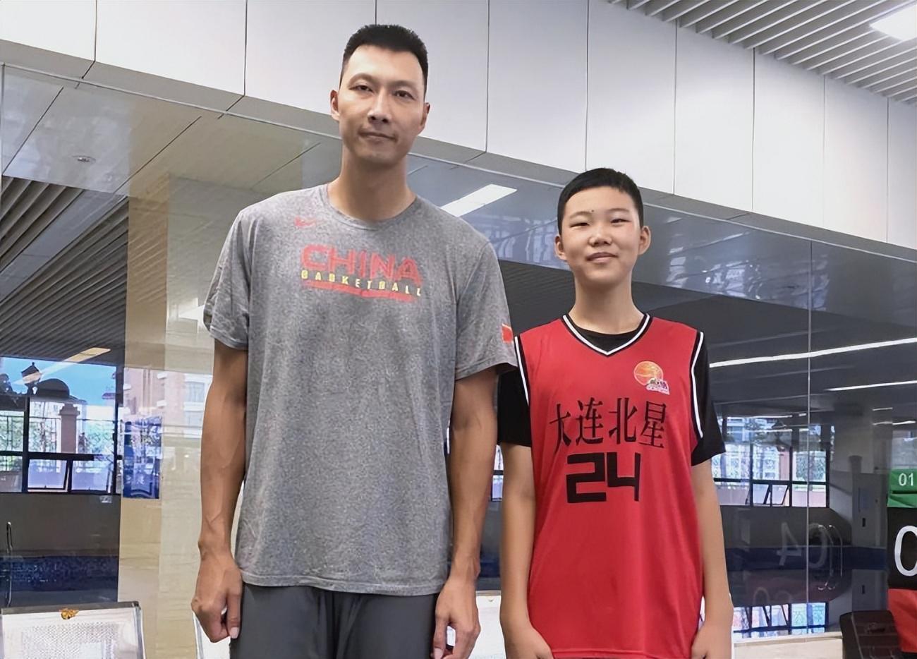 广东双消息：U17新星崛起与后场伤病，山东上海辽宁动态