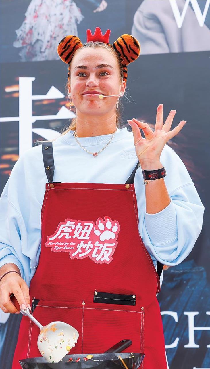 世界第一萨巴伦卡：武汉赛场谈蛋炒饭，欲购中国大米带回家