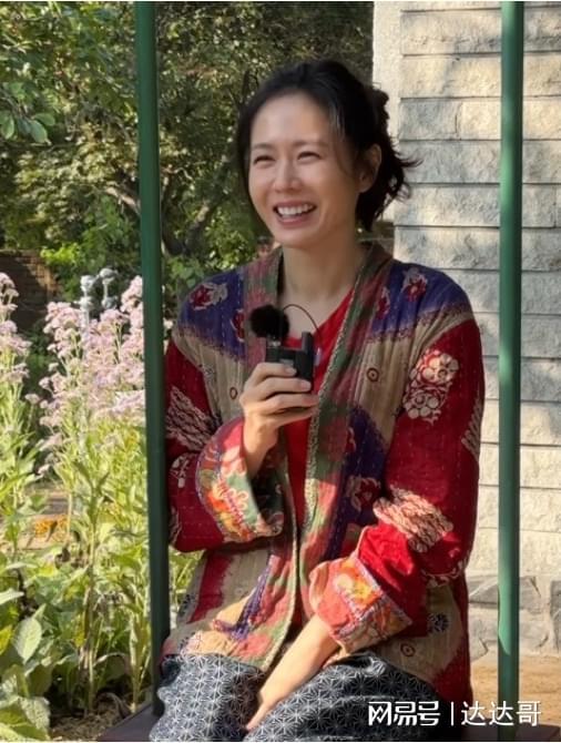 孙艺珍中秋甜蜜约会玄彬！二刷电影共度浪漫假期