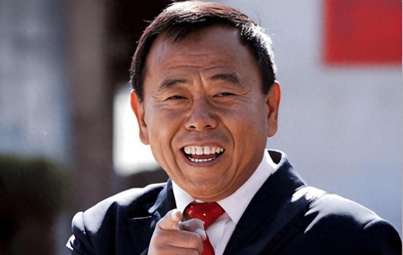 4个老婆，全家移民，享受正师级待遇，潘长江身上哪个标签是真的