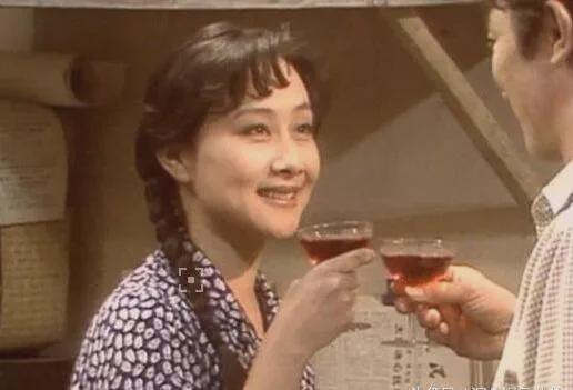 黄梅莹：75岁优雅人生，与儿子和解后活出自我