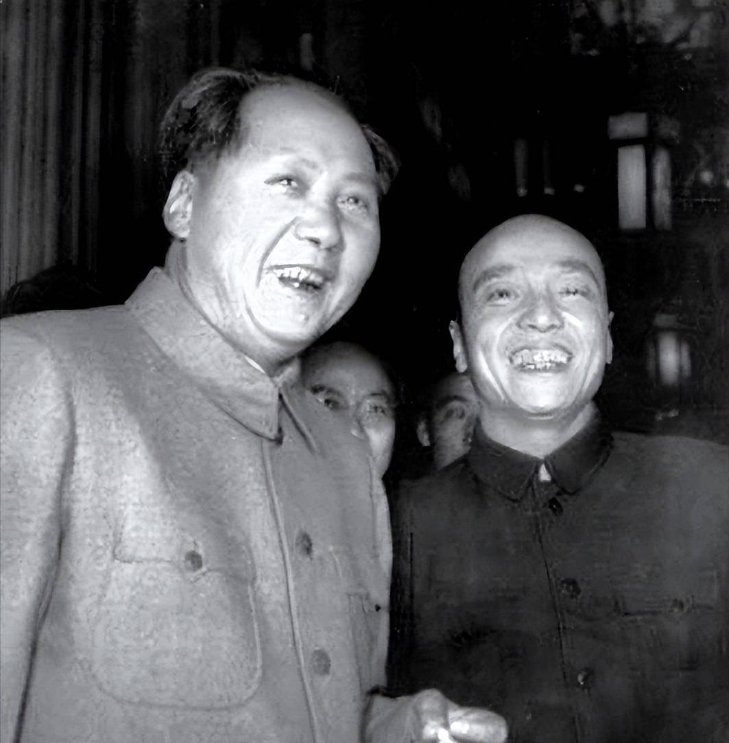 杨尚昆晚年忆毛主席：唯有他能凝聚党内各方力量
