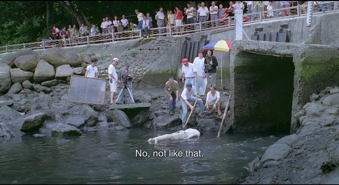 重看可以确定，它是90年代华语片神作