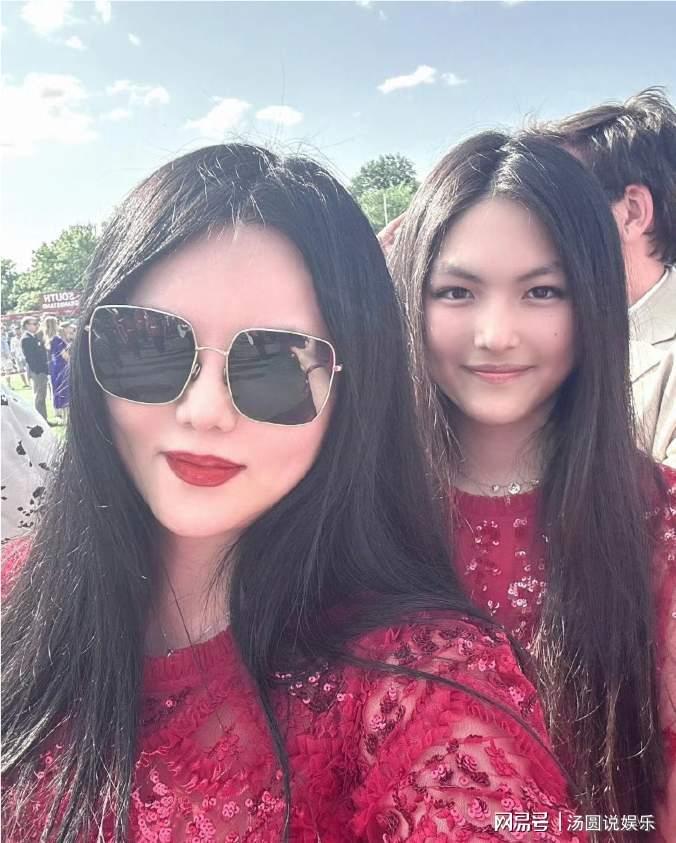 李湘惊了！王诗龄名媛形象遭一张照片冲击，背后真相引热议