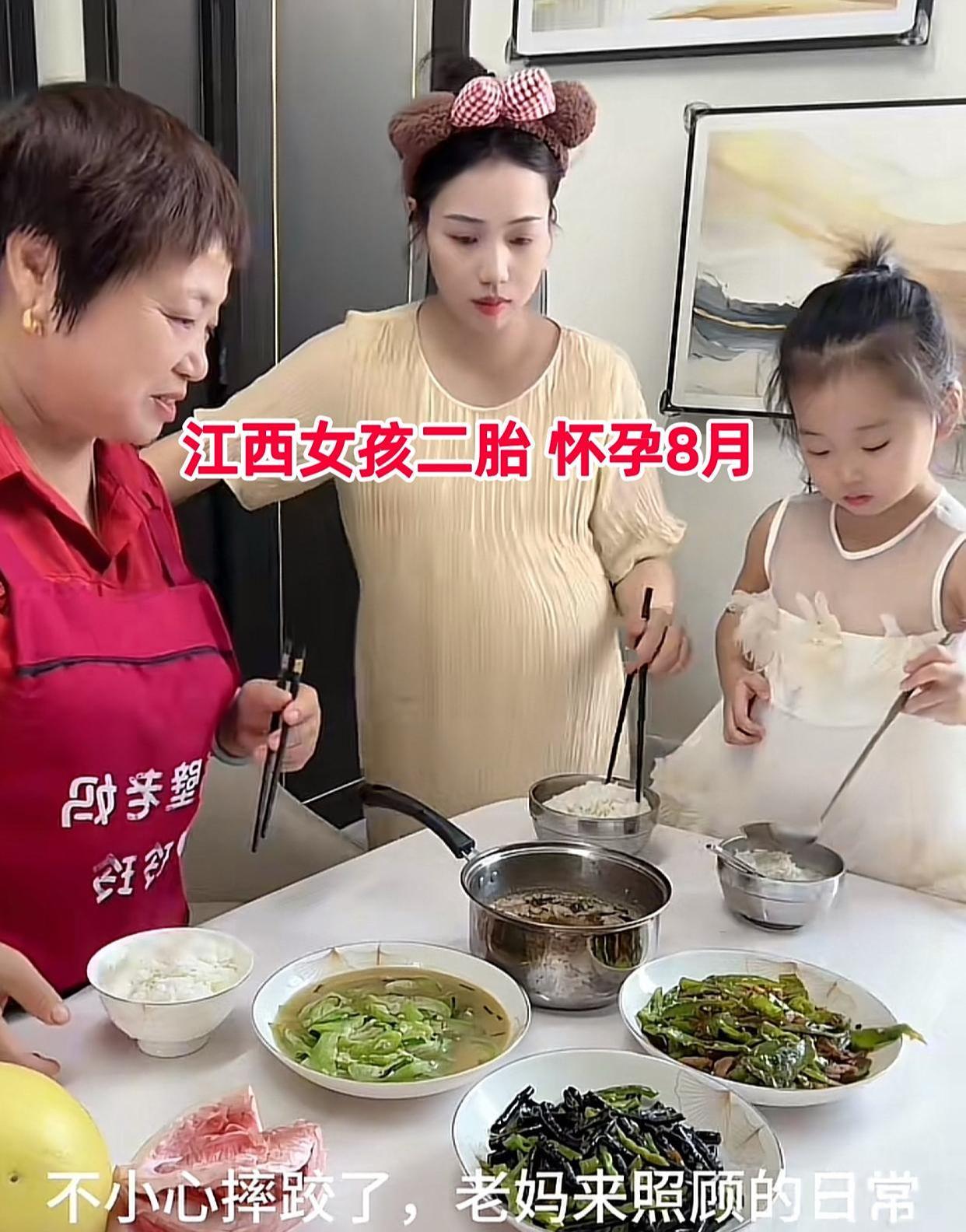 二胎孕妇8月孕期遭丈夫3次出轨，网友：美貌也留不住背叛的心？