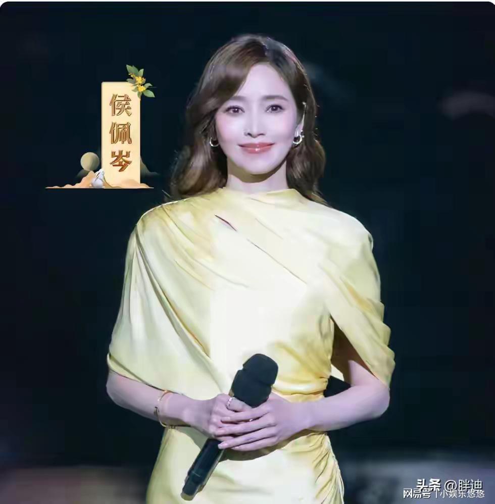 中秋晚会女主持对比：侯佩岑获赞，谢娜风格引争议