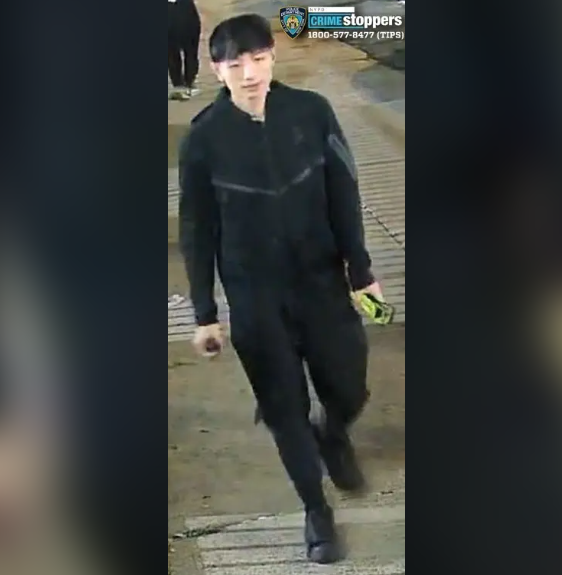 纽约法拉盛深夜惊现暴力抢劫！三名亚裔嫌犯图像公布