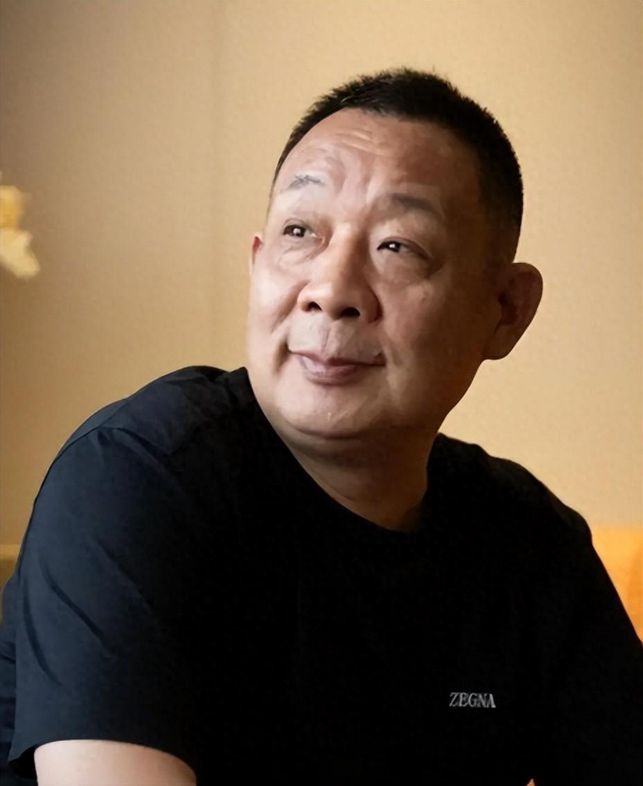 于东来力挺西贝遭汤家凤怒怼，评论区炸锅事件始末