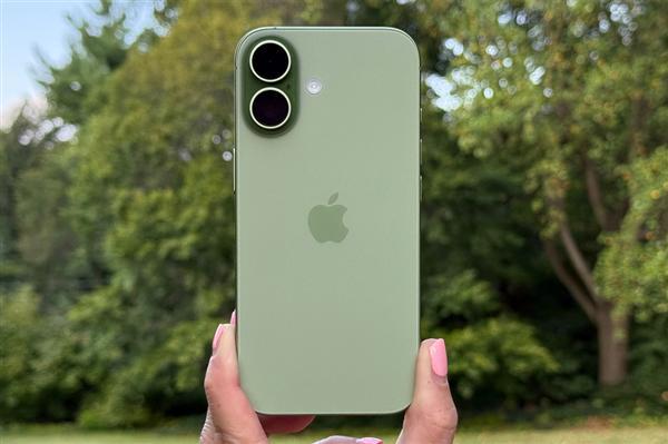 iPhone 17成市场焦点 销量冲击安卓旗舰手机