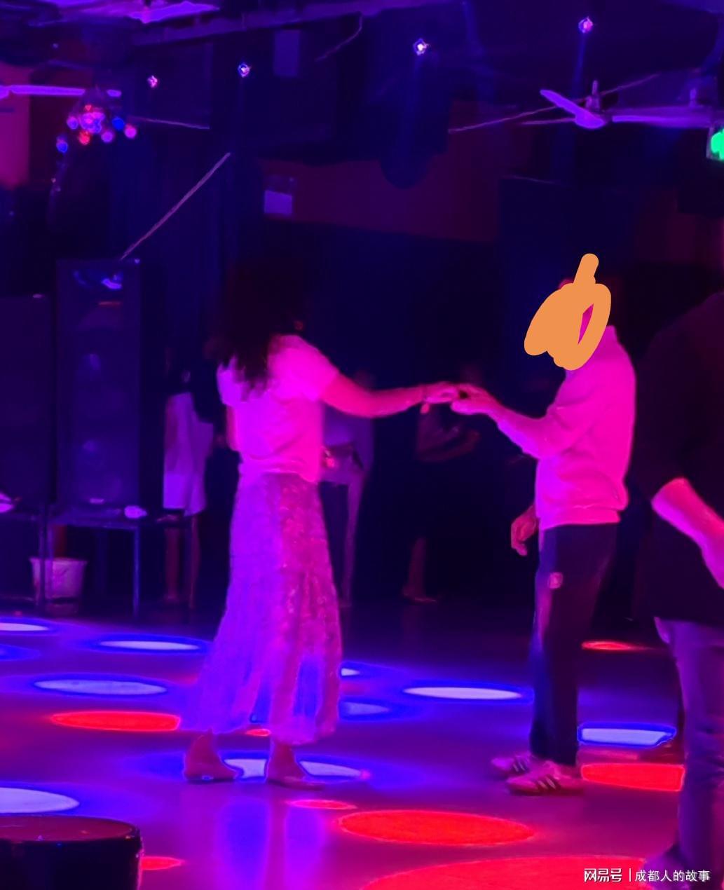 下午3点清场。迪乐汇过中秋第2篇。成都莎莎舞厅故事（44）。