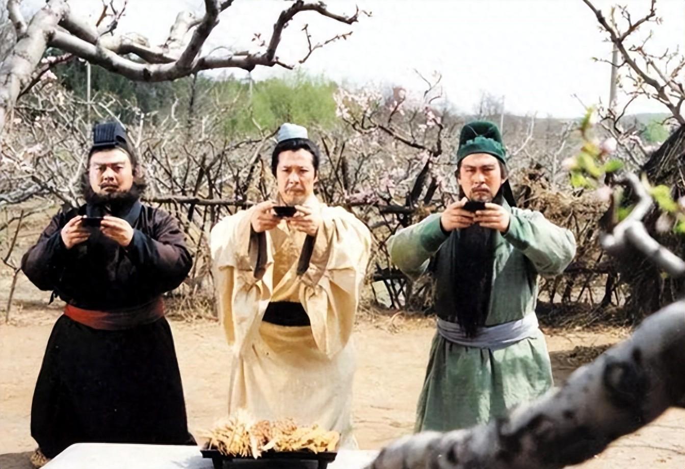 1985年四川张飞墓现世，丈八蛇矛千年不腐，颠覆1800年历史认知
