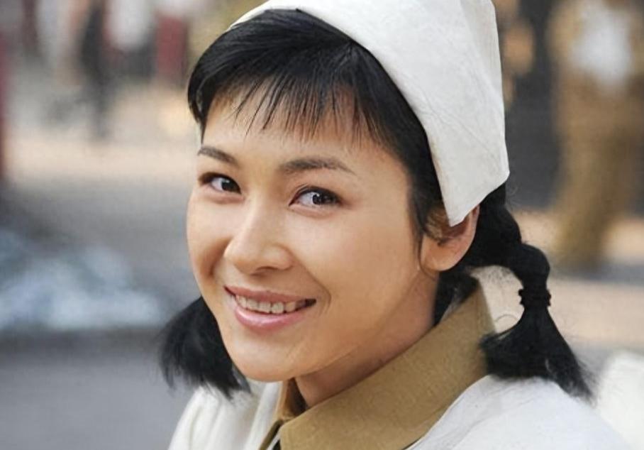 童蕾：从亮剑女神到豪门梦碎，她的选择为何成内娱笑话？